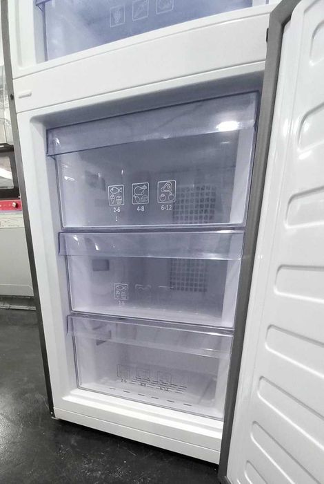 Двокамерний холодильник BEKO RCNA406E40LZXR-No Frost-Інверторний-а+++