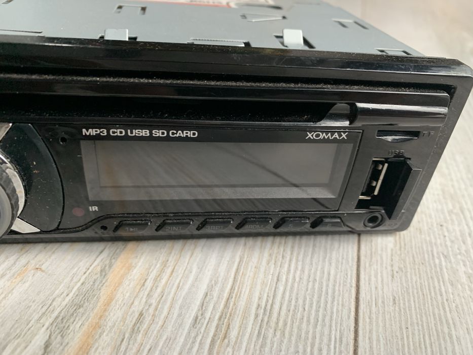 Radio Xomax usb karta