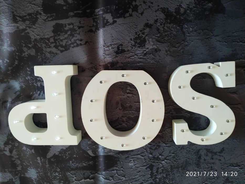 Декоративные светящиеся буквы