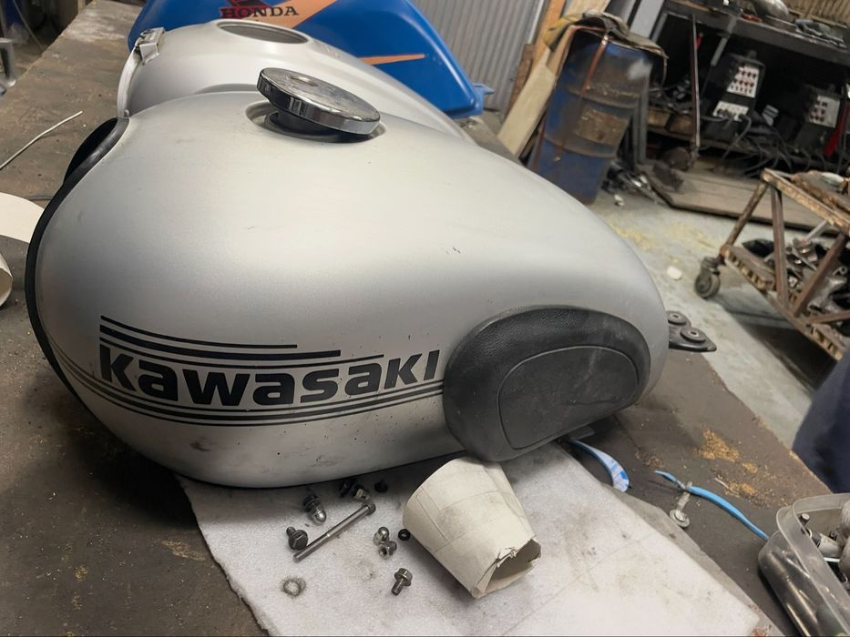 Depositos classicos cafe racer