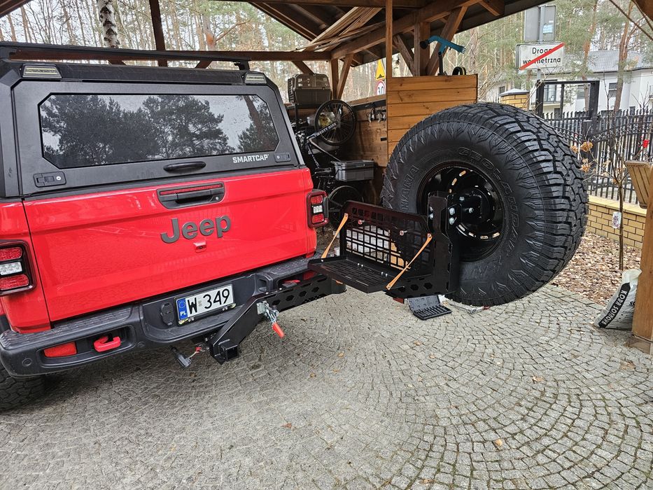 Uchwyt koła zapasowego Ironhog do Jeep Gladiator JT