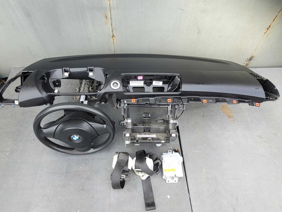 bmw e81 e87 lift kokpit konsola airbag pasy