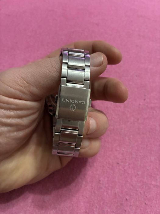 На гарантии состояние новых.полный комплект