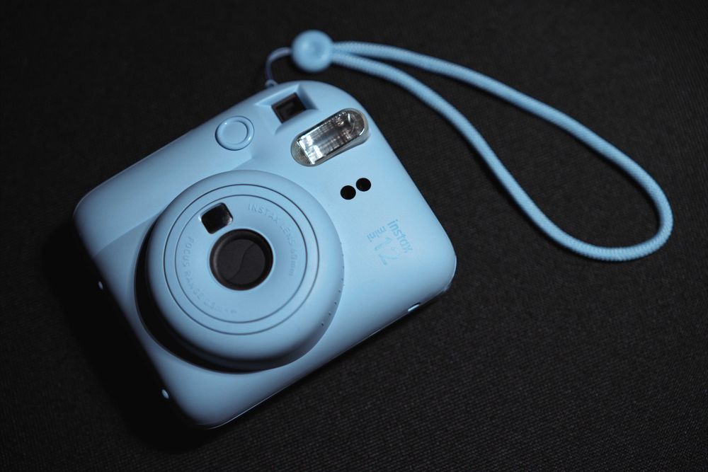 Aparat FUJIFILM Instax Mini 12 Niebieski