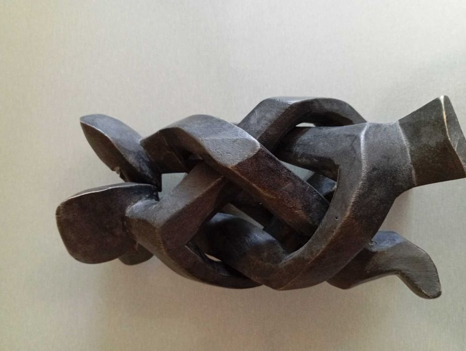 Африка, скульптура Единство, деревочерное