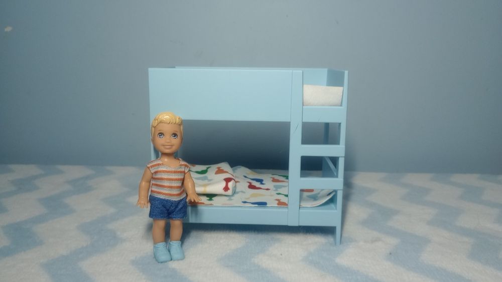Łóżko piętrowe ikea do domku dla lalek barbie + laleczka chłopczyka