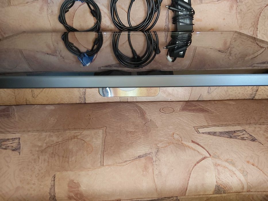 Elegancki monitor Dell 27 cali S2740Lb