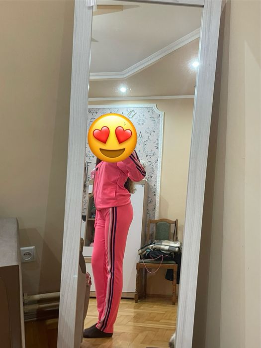 Спортивні костюми (дівчинка)