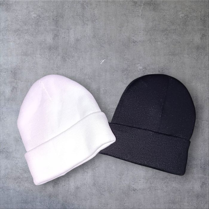 Теплі шапки Stussy