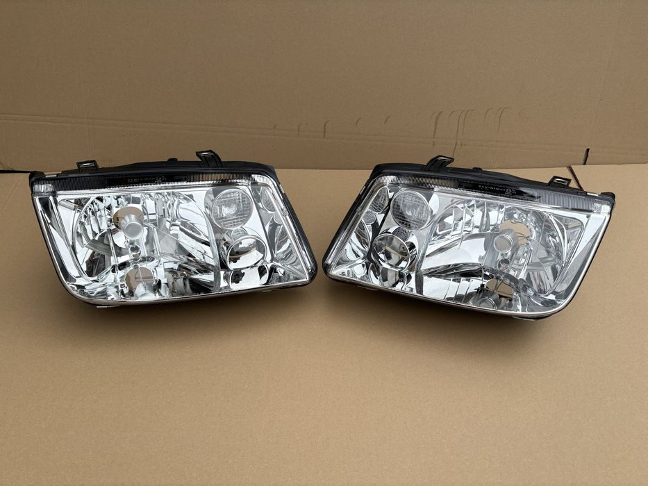 VW BORA 98-05 lampa reflektor lewa + prawa nowe H4