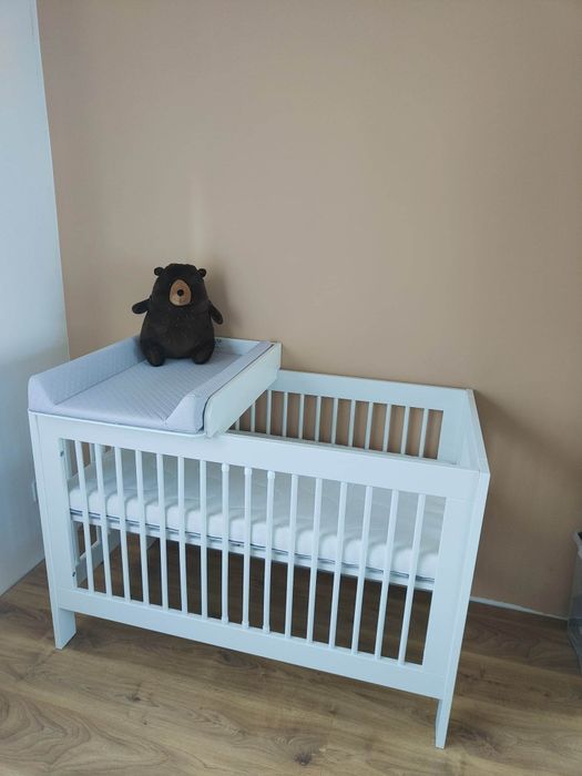 Łóżeczko IKEA z przewijakiem