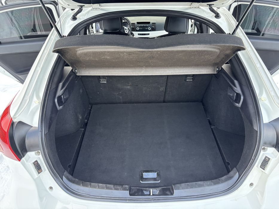 Mitsubishi Lanсеr 2011,1.8, механика, в отличнейшем состоянии!