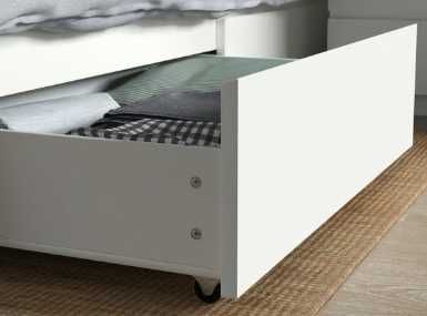 Cama Malm Ikea com 4 gavetas