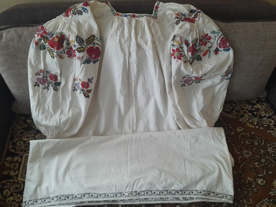 Вишита   сорочка