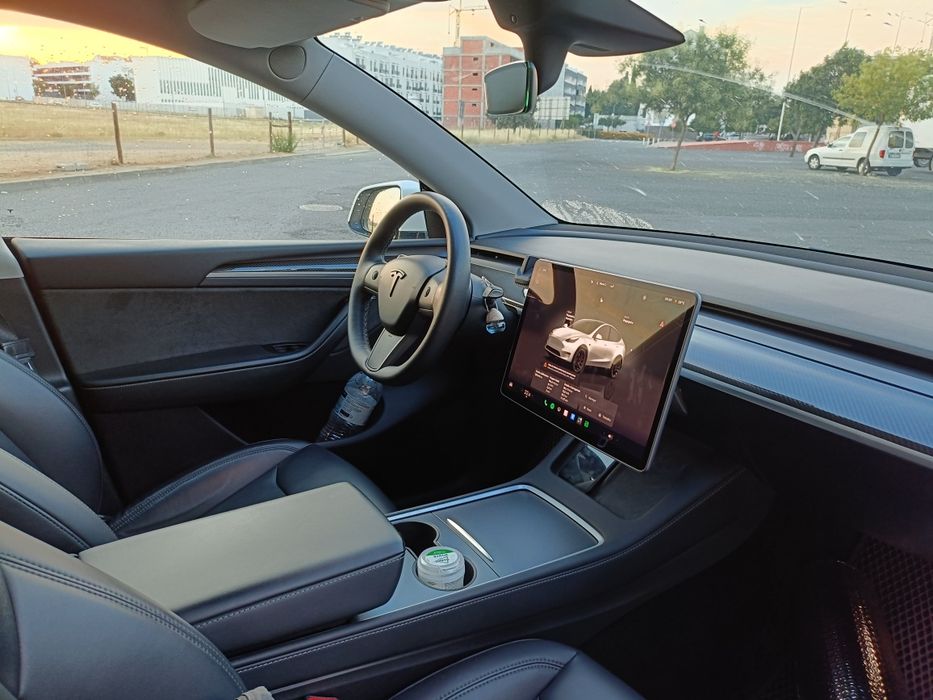 Tesla Model Y — fotografia 7