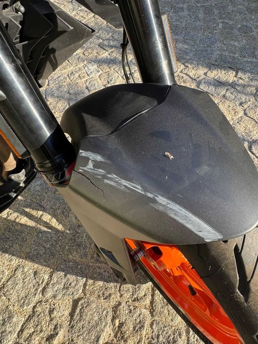 KTM Duke 125 - Acidentada