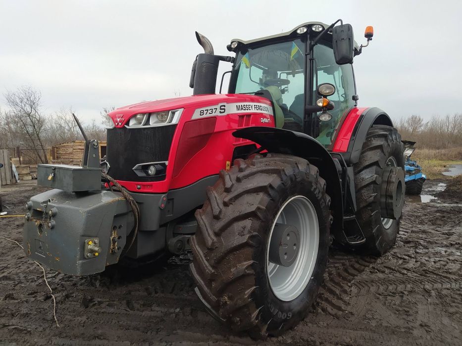 Трактор Massey Ferguson 8737 S