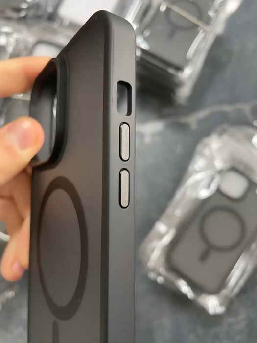 Чохол iPhone 14 Pro Black Matte з MagSafe - гібридний захист