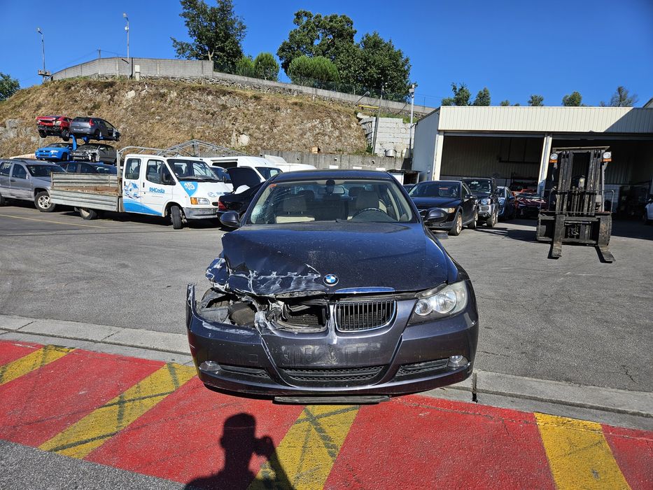 BMW E90 318D de 2007 para peças