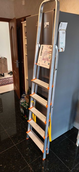 Aluminium Step Ladder – 6 Steps