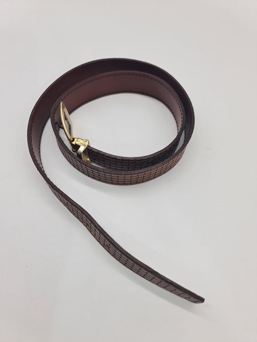 Cinto em pele castanha unissexo 110 cm