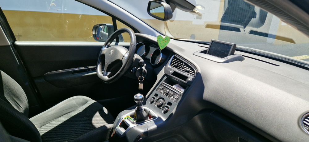 Peugeot 5008 Blue HDI Style