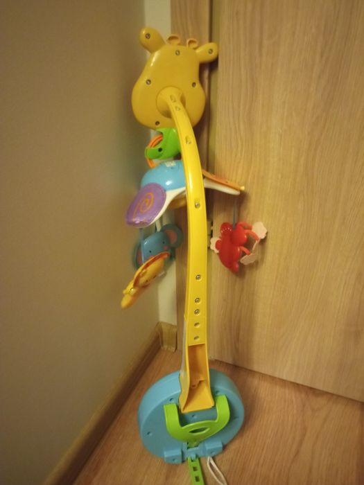 Fisher Price przenośna karuzela z pozytywką żyrafa