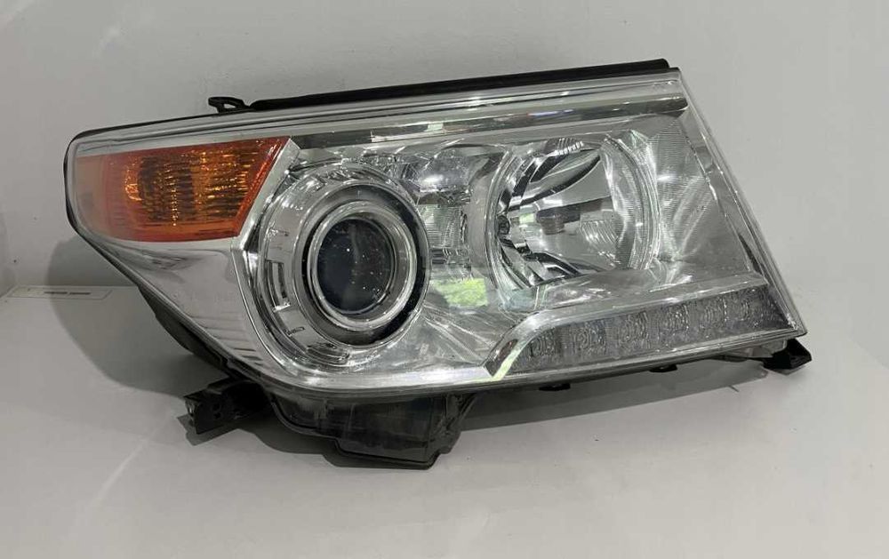 Фари передні Toyota Land Cruiser 200 Фара права або ліва EU USA разборка