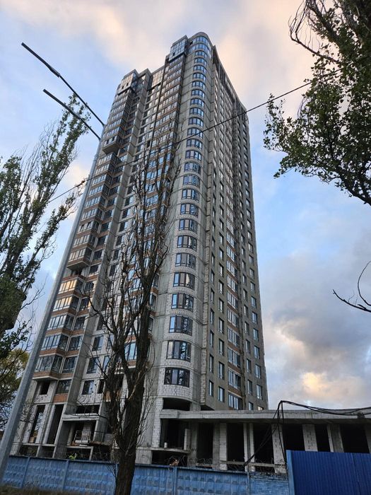 Урлівский 2 під комерцію 1 поверх 79м2 Клеманська Осокорки Позняки