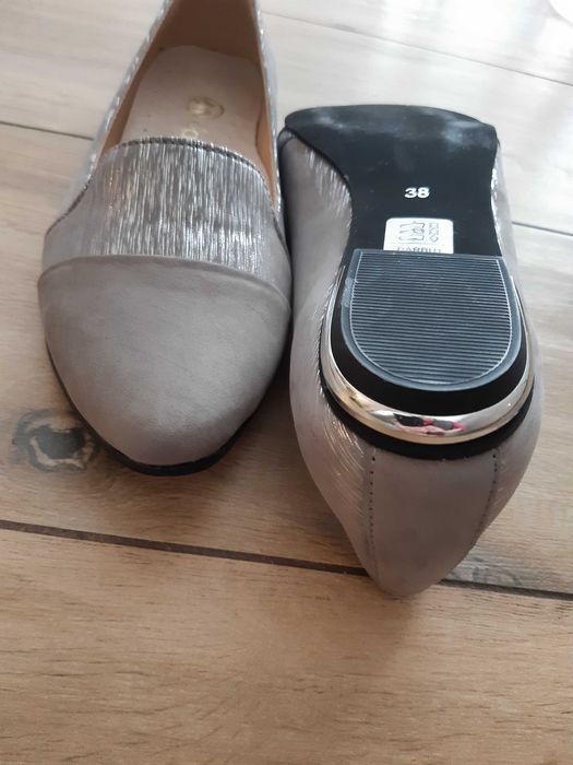 Baleriny skórzane r 38 NOWE