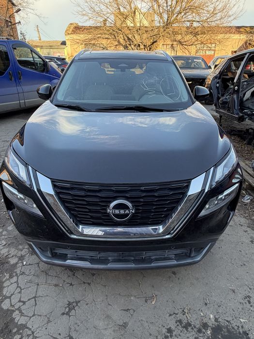 Продам двері Nissan Rogue T33 колір Kh3 чорний