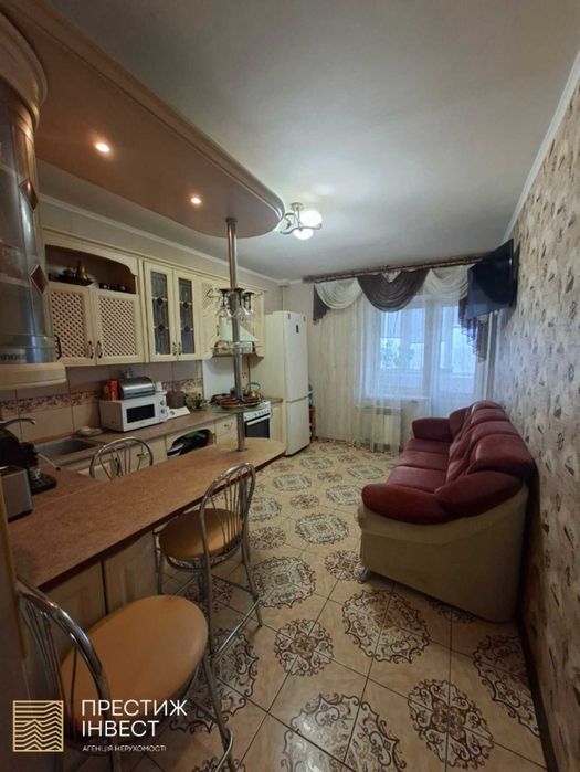 Продаж 2 кімнатної квартири по вул Франка