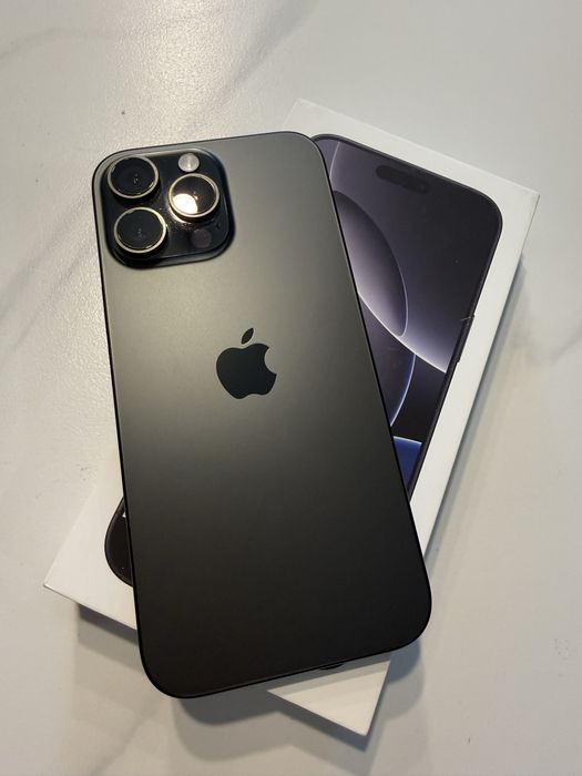 Продам свій ще на гарантії iPhone 16 Pro Max 256gb