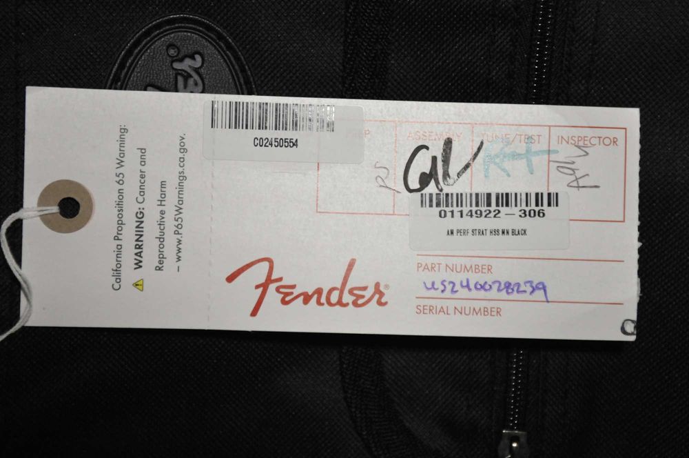 Fender American Performer Stratocaster HSS MN BLK . Made in USA