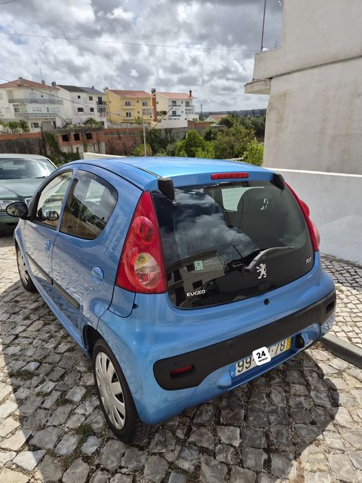 Peugeot 107 super econômico