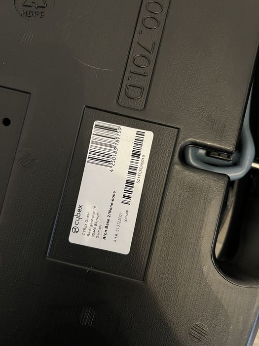 Fotelik łupina  Cybex Aton 5 z bazą