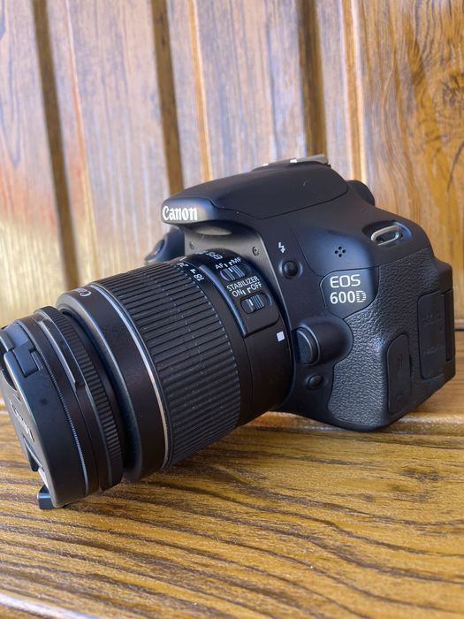 Фотоапарат Canon EOS 600D Kit 18-55
