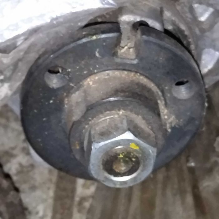 piasta piastka nakretka pompy wtryskowej vw t4 1.9td 1.9d ABL 1Y