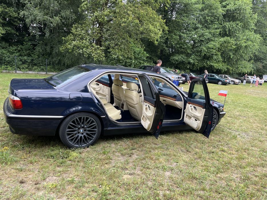 BMW e38 735i long samochód do ślubu