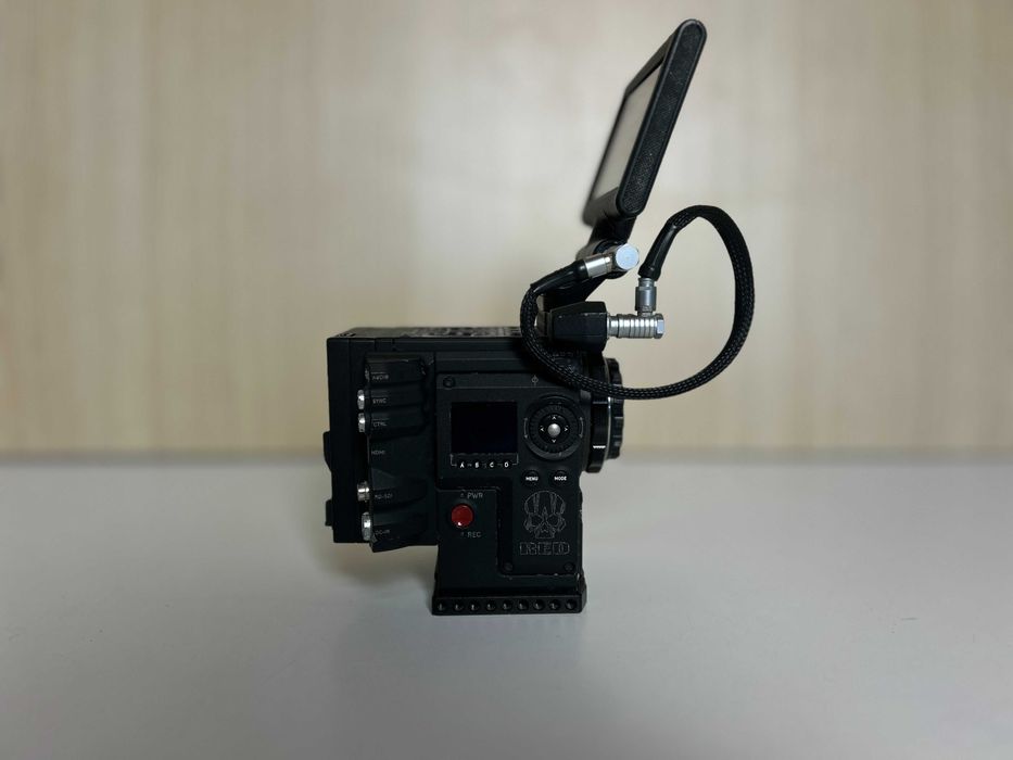 RED EPIC-W HELIUM 8K S35 | Kit Cinema Profissional Completo | 1.656 TB RED MINI-MAG