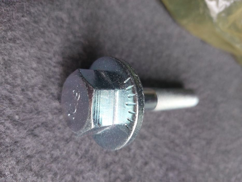 Важіль задньої підвіски поперечний Hyundai/KIA,