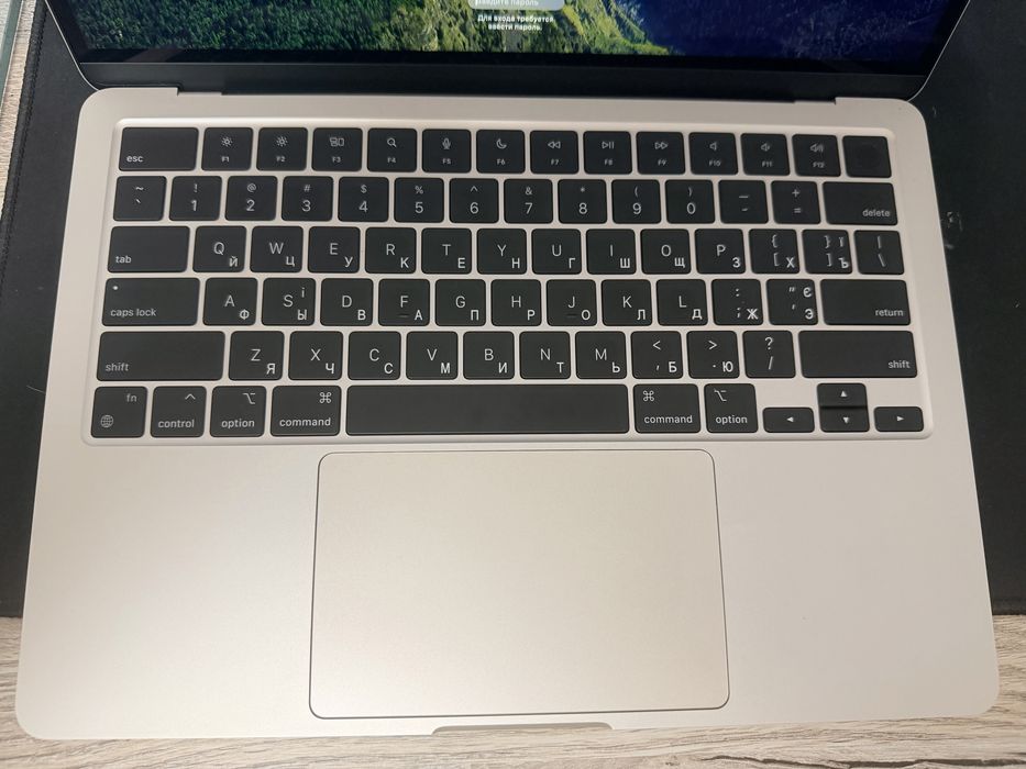 Ноутбук APPLE MacBook Air M3 13' 256GB