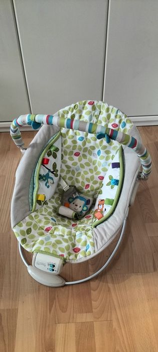 Leżaczek Bujaczek. Funkcje kołyski. Bright Stars.