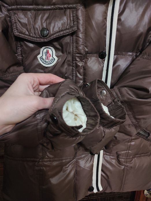 Куртка пуховик Moncler original XS розмір гарний стан