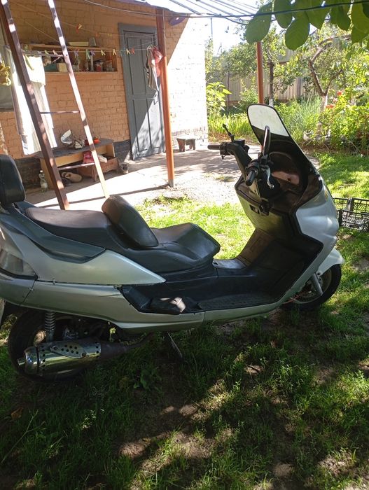 Продам скутер 150к