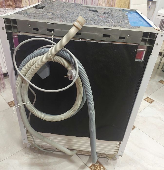 Запчастини посудомийної машини Beko din28321