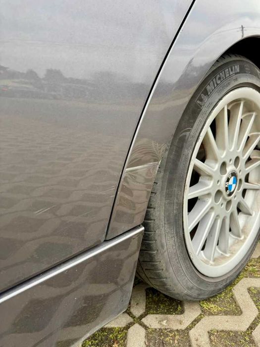 BMW 320i E90 2.0 Benzyna