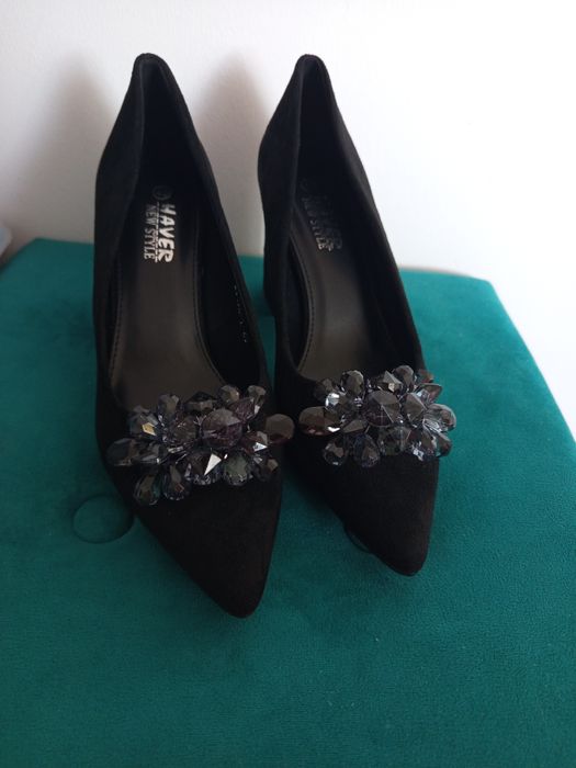 Czółenka damskie czarne 40