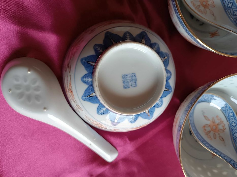 3 Taças e colheres de Porcelana chinesa "Bagos de Arroz"