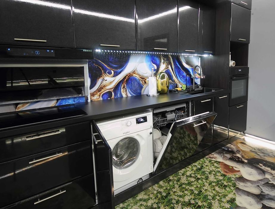 Продаж Великогабаритна 2-кімнатна новобудова в центрі міста